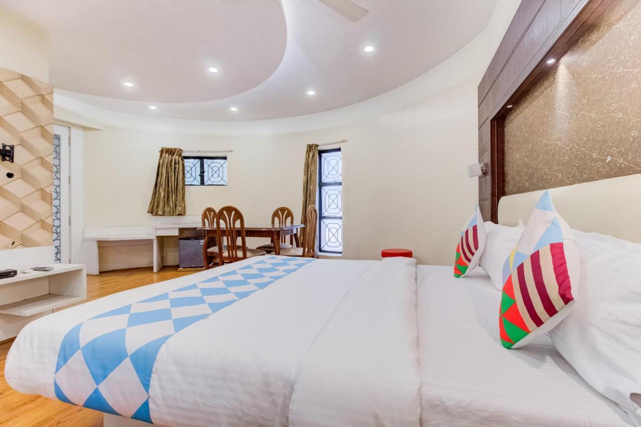 Hotel Tapovan Нашик Екстериор снимка